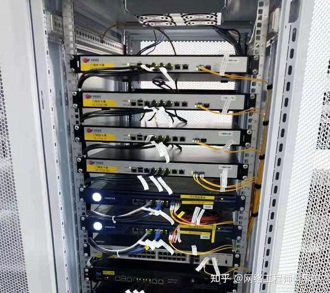 名字像路由，性能像交换？三层交换机到底靠啥这么快？