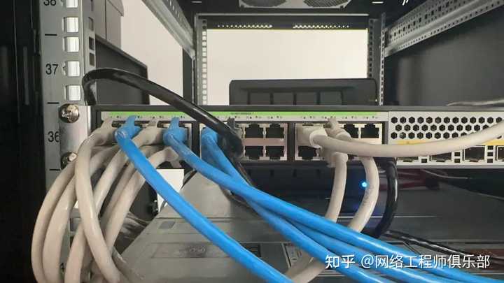 VLAN 划分与子网划分联系与区别？